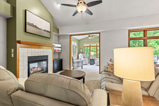 112021 Hidden Creek Place, Chaska, MN 55318