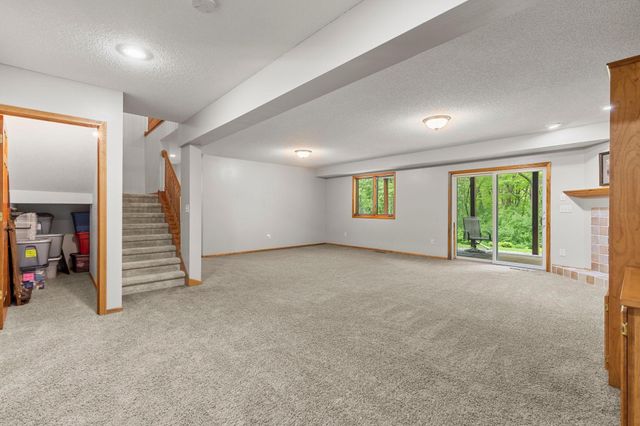 112021 Hidden Creek Place, Chaska, MN 55318