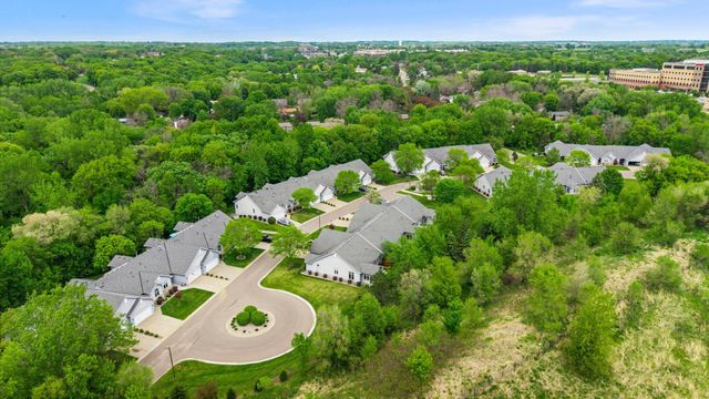 112021 Hidden Creek Place, Chaska, MN 55318