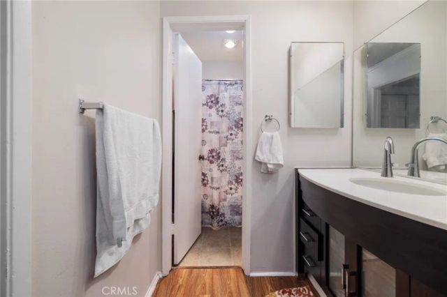 5257 Radford Avenue 212, Valley Village, CA 91607