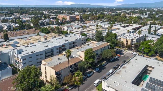 5257 Radford Avenue 212, Valley Village, CA 91607