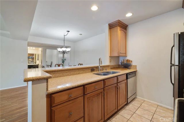 5257 Radford Avenue 212, Valley Village, CA 91607