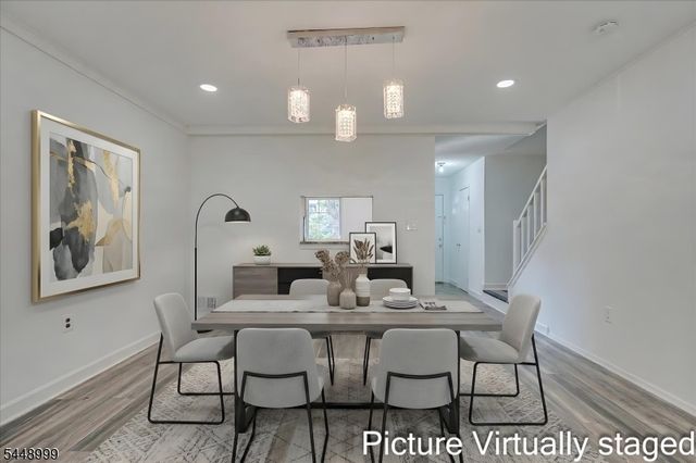 5 Pear Tree Ln, Franklin Twp., NJ 08823