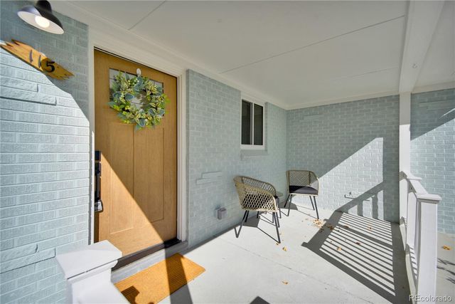 115 Hemlock Way, Broomfield, CO 80020