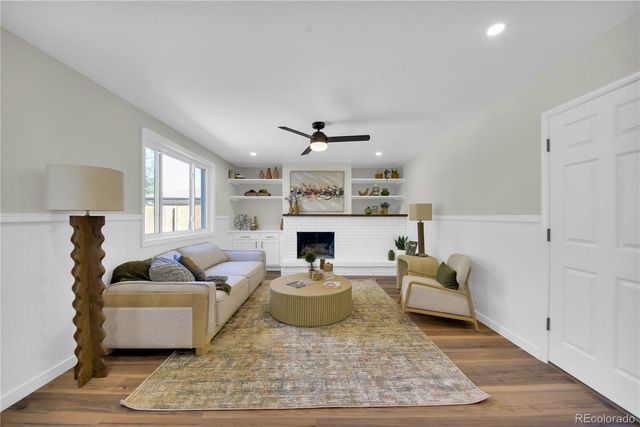 115 Hemlock Way, Broomfield, CO 80020