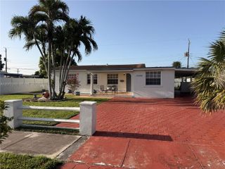 10240 SW 35th Street, Miami, FL 33165