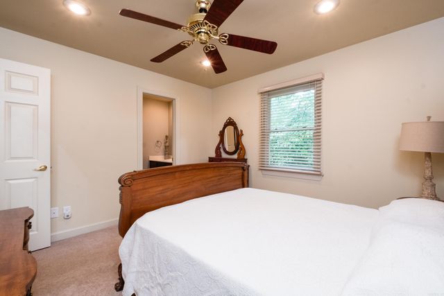 5 Lakewood Drive, North Little Rock, AR 72116
