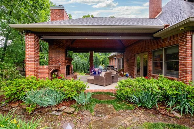 5 Lakewood Drive, North Little Rock, AR 72116