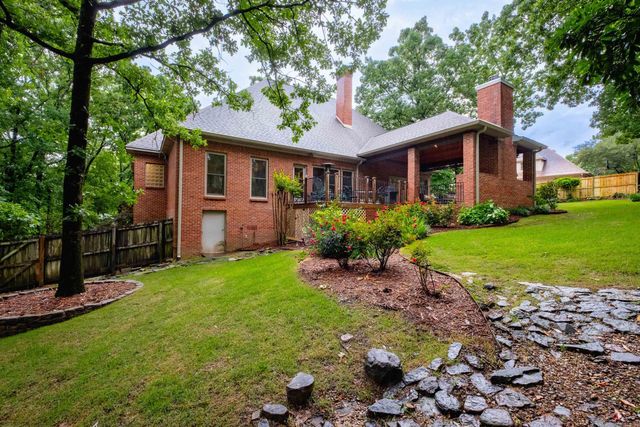 5 Lakewood Drive, North Little Rock, AR 72116