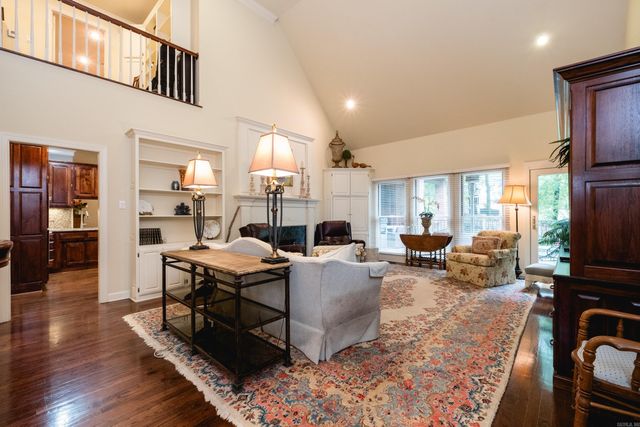 5 Lakewood Drive, North Little Rock, AR 72116
