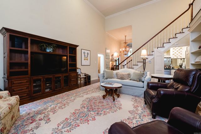 5 Lakewood Drive, North Little Rock, AR 72116