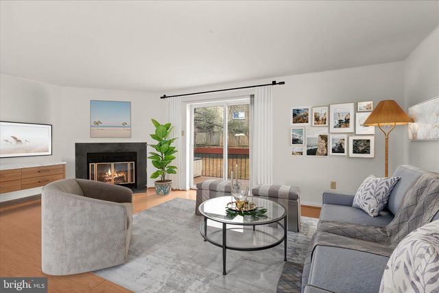 9811 RAINLEAF CT, Columbia, MD 21046