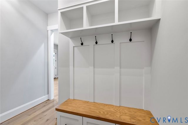 5107 Lake Summer Loop, Moseley, VA 23120