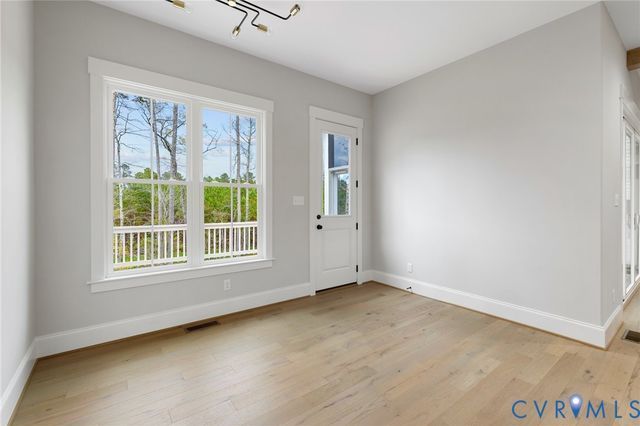 5107 Lake Summer Loop, Moseley, VA 23120