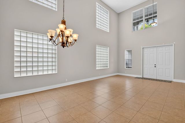 9917 Cobblestone Creek Drive, Boynton Beach, FL 33472
