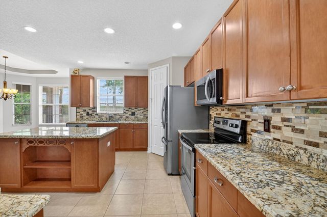 9917 Cobblestone Creek Drive, Boynton Beach, FL 33472