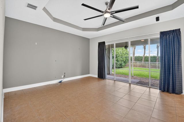 9917 Cobblestone Creek Drive, Boynton Beach, FL 33472