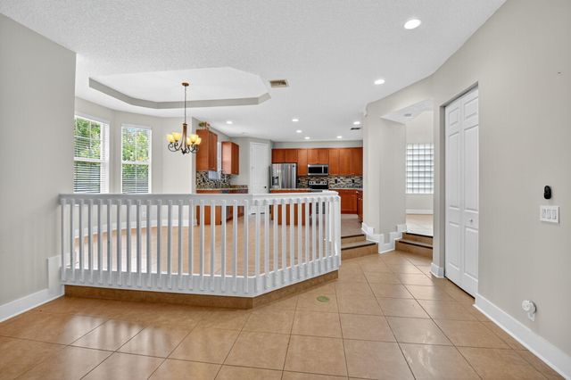 9917 Cobblestone Creek Drive, Boynton Beach, FL 33472