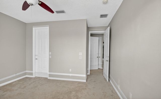 9917 Cobblestone Creek Drive, Boynton Beach, FL 33472