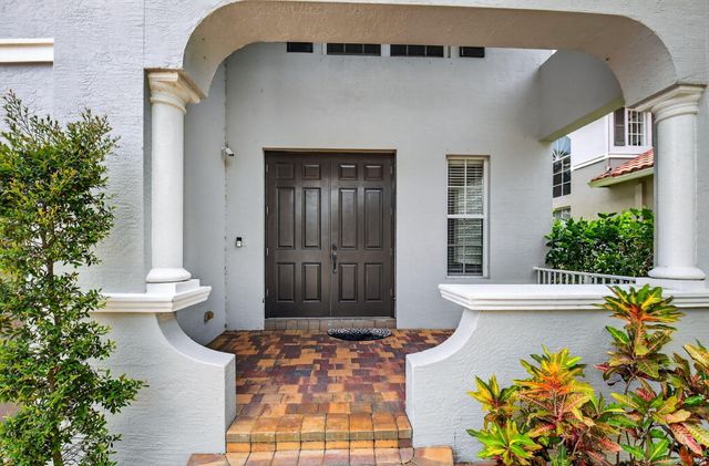 9917 Cobblestone Creek Drive, Boynton Beach, FL 33472