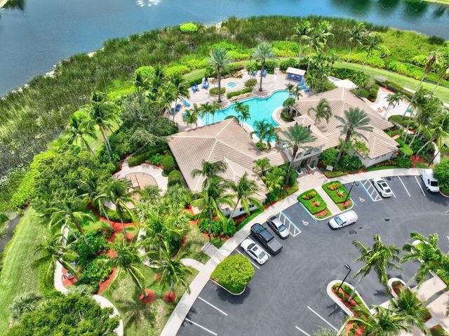 9917 Cobblestone Creek Drive, Boynton Beach, FL 33472