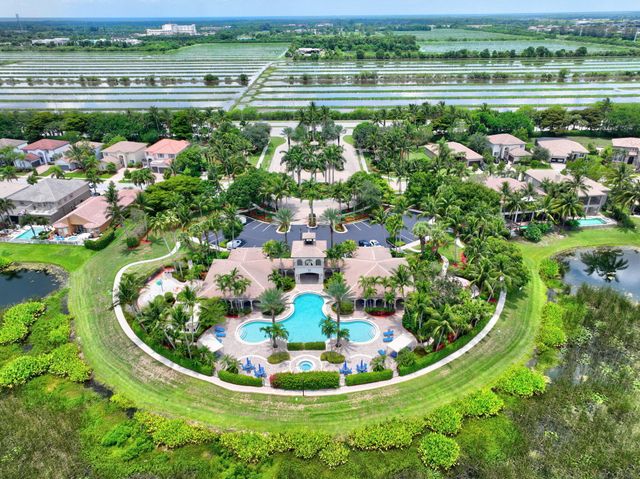 9917 Cobblestone Creek Drive, Boynton Beach, FL 33472