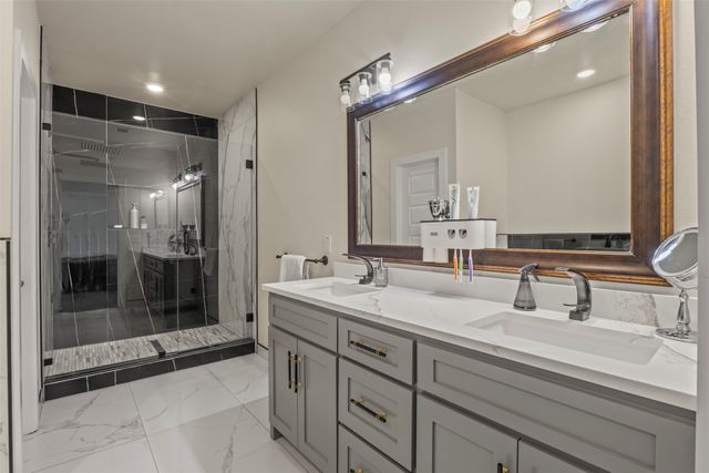11101 Leeper Drive, Balch Springs, TX 75180