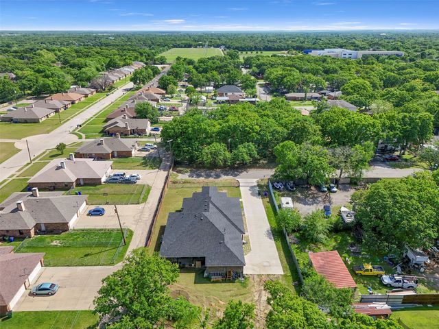 11101 Leeper Drive, Balch Springs, TX 75180