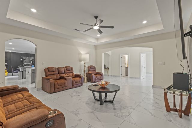 11101 Leeper Drive, Balch Springs, TX 75180
