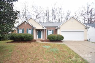 10214 Stoneykirk Lane, Charlotte, NC 28269