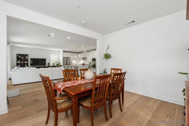 877 Woodhaven Rd, San Marcos, CA 92069