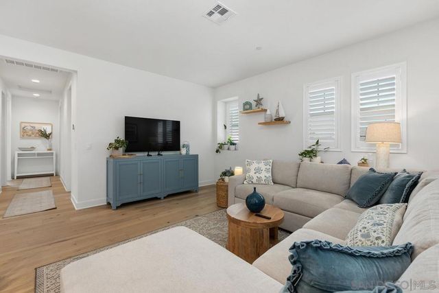 877 Woodhaven Rd, San Marcos, CA 92069
