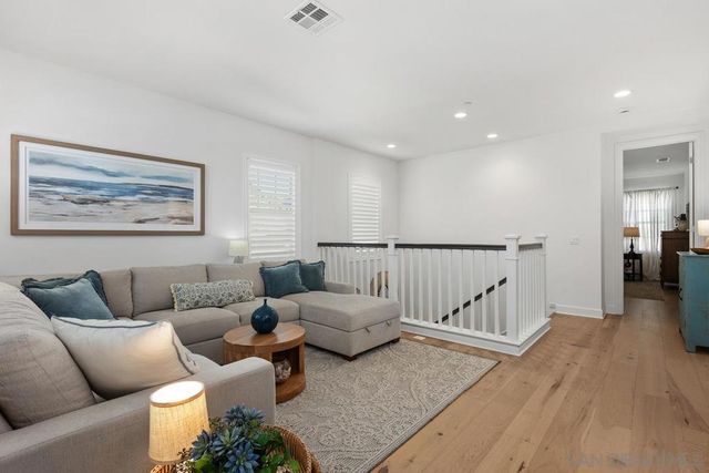 877 Woodhaven Rd, San Marcos, CA 92069