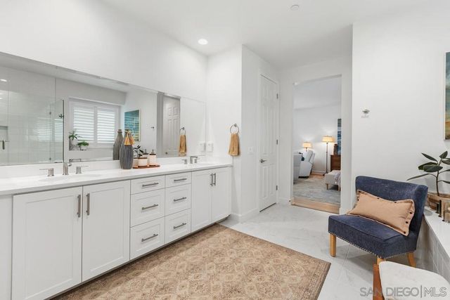 877 Woodhaven Rd, San Marcos, CA 92069