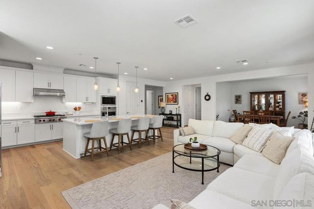 877 Woodhaven Rd, San Marcos, CA 92069