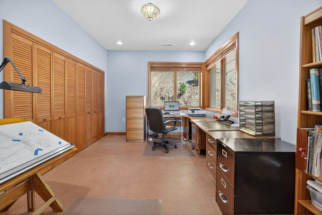 615 Tumbleweed Trail, Jacksonville, OR 97530