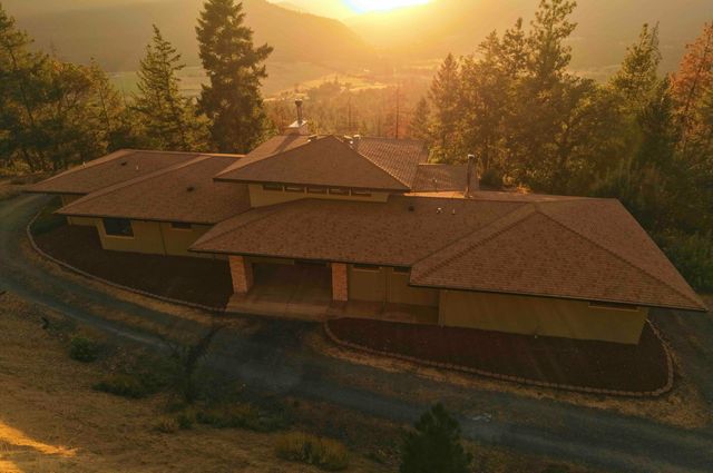 615 Tumbleweed Trail, Jacksonville, OR 97530