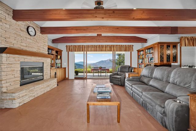 615 Tumbleweed Trail, Jacksonville, OR 97530