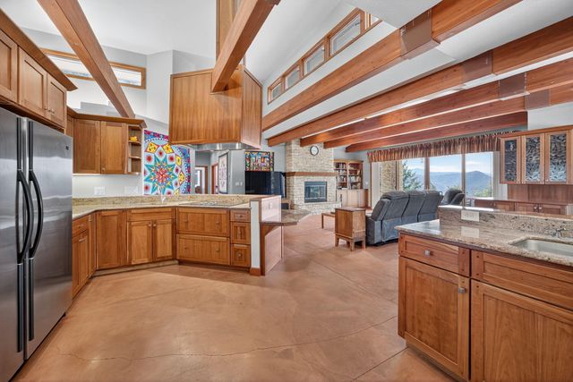 615 Tumbleweed Trail, Jacksonville, OR 97530