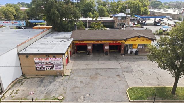 105 N Pulaski Road, Chicago, IL 60624
