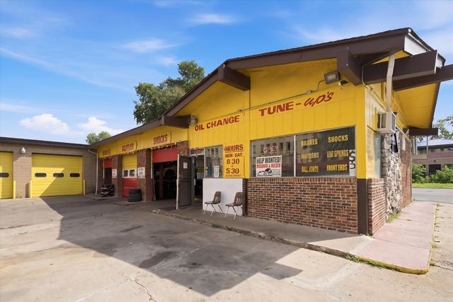 105 N Pulaski Road, Chicago, IL 60624