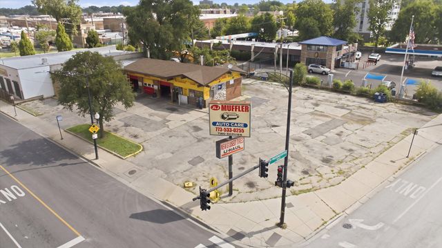 105 N Pulaski Road, Chicago, IL 60624