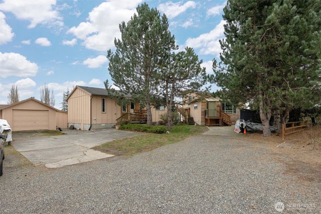 5698 2nd Avenue, Ferndale, WA 98248