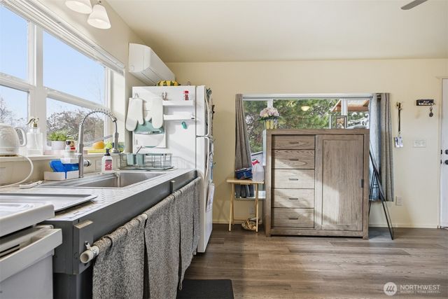 5698 2nd Avenue, Ferndale, WA 98248