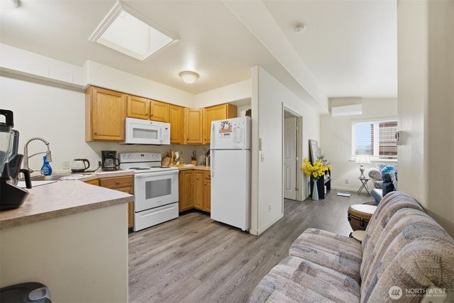 5698 2nd Avenue, Ferndale, WA 98248