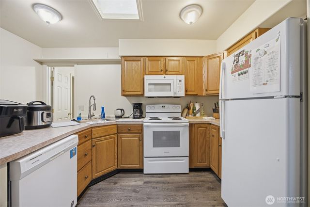 5698 2nd Avenue, Ferndale, WA 98248