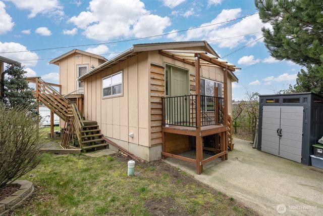 5698 2nd Avenue, Ferndale, WA 98248