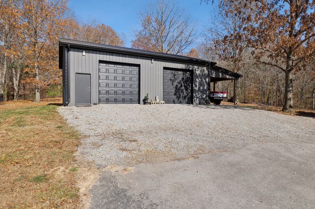 7340 Bradford Rd, Primm Springs, TN 38476