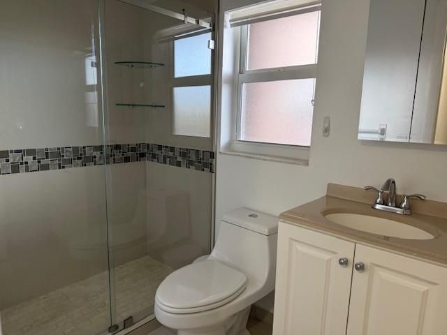 9660 Sunrise Lakes Boulevard 306, Sunrise, FL 33322