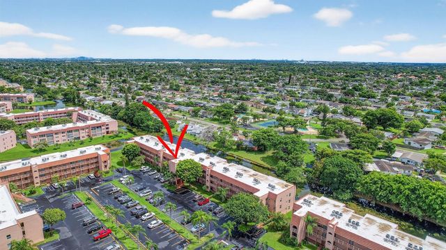 9660 Sunrise Lakes Boulevard 306, Sunrise, FL 33322